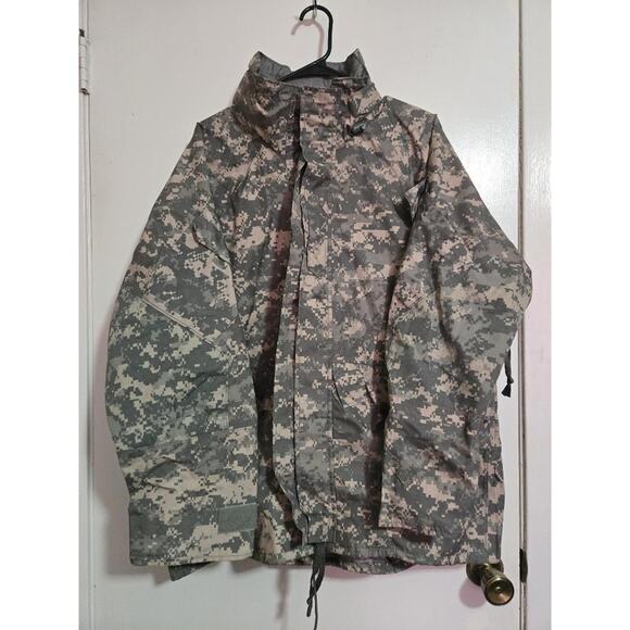 Large Short - ACU parka Cold digital camo Weather Jacket #G28g - Picture 1 of 4